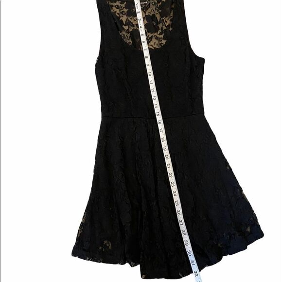 DILEMA Black Lace Overlay Scoop Neck Mini Dress S - Picture 4 of 8